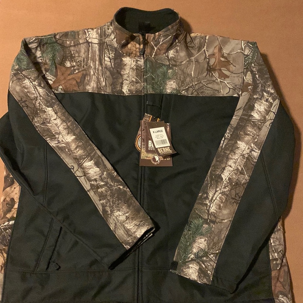 Berne Outdoor Lodge Softshell Jacket GJS201XTA Size XL